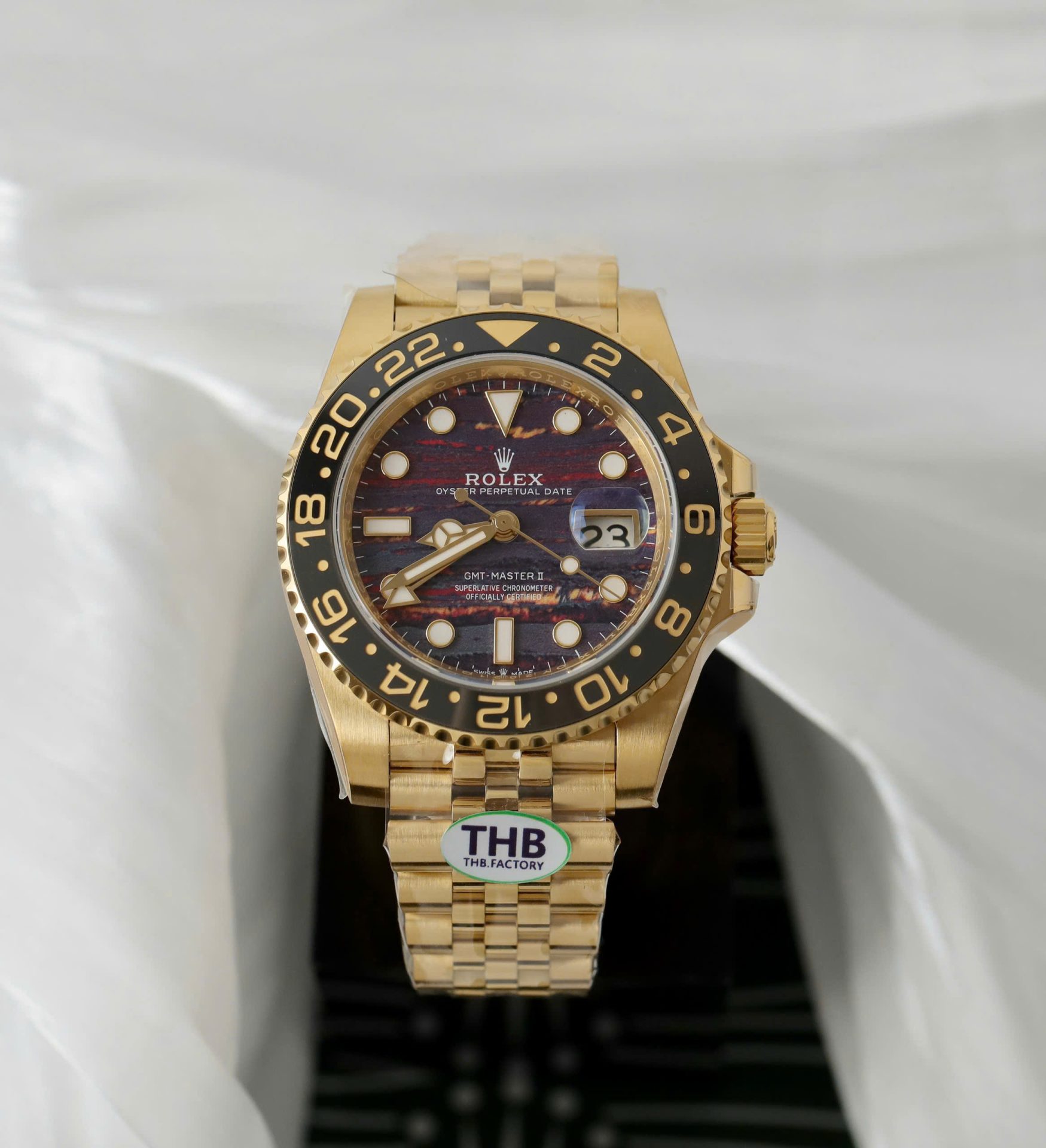 Rolex-GMT-Master-II-126718GRNR-Replica-11-40mm-1