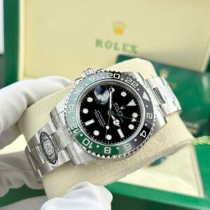 Rolex-GMT-Master-II-126729VTNR-Oyster-40mm-3