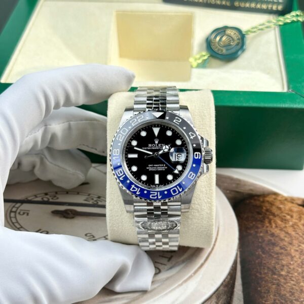 Rolex-GMT-Master-II-Jubilee-Batgirl-jubilee-40mm-1