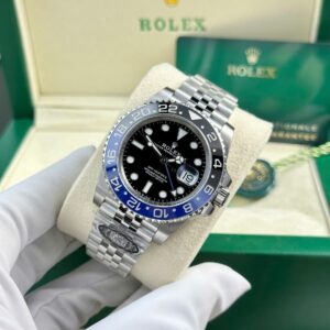Rolex-GMT-Master-II-Jubilee-Batgirl-jubilee-40mm-3