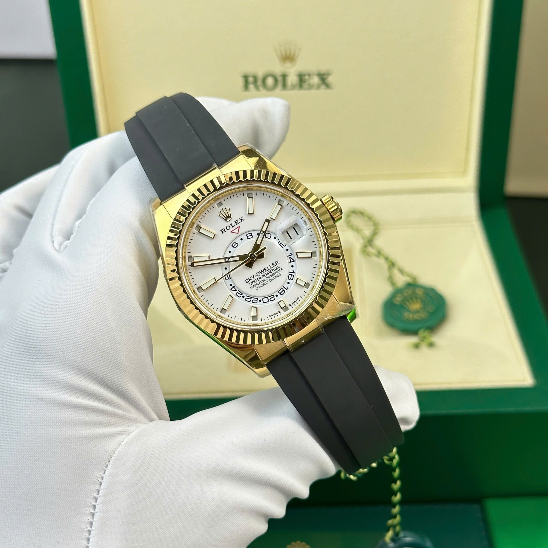 Rolex-Replica-11-Sky-Dweller-ZF-42mm-1