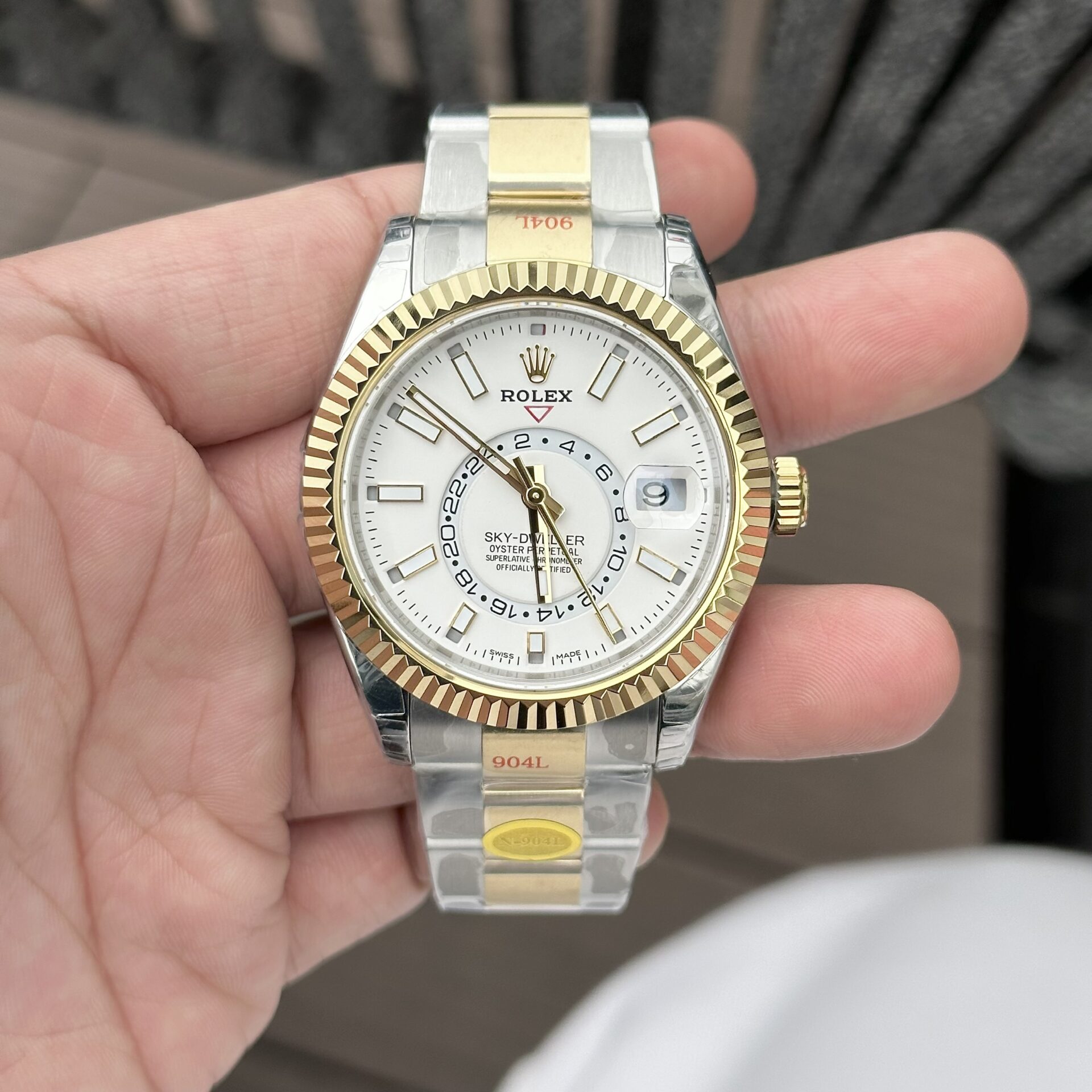 Rolex-Sky-Dweller-N-41mm-1