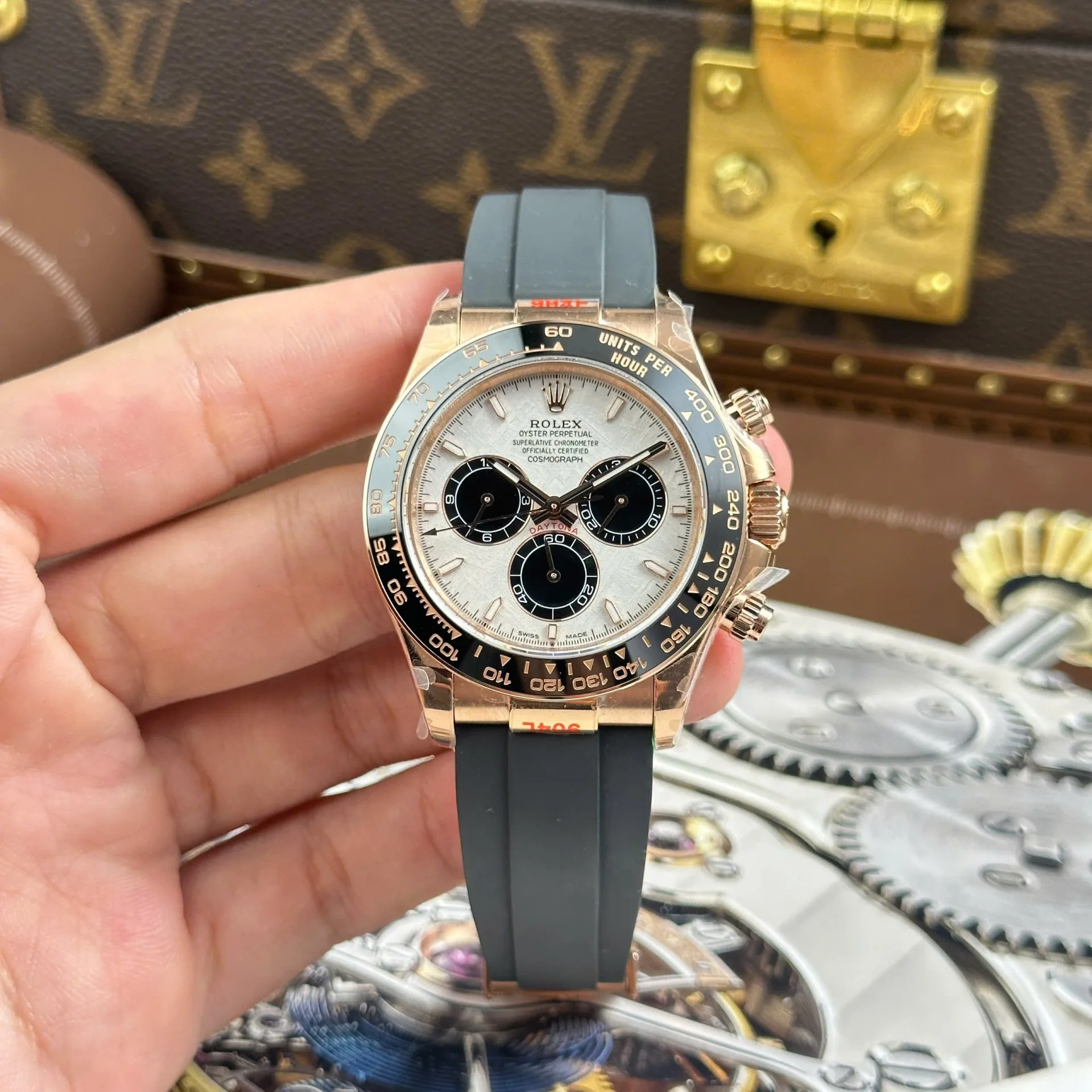 Rolex-Cosmograph-Daytona-126515-1