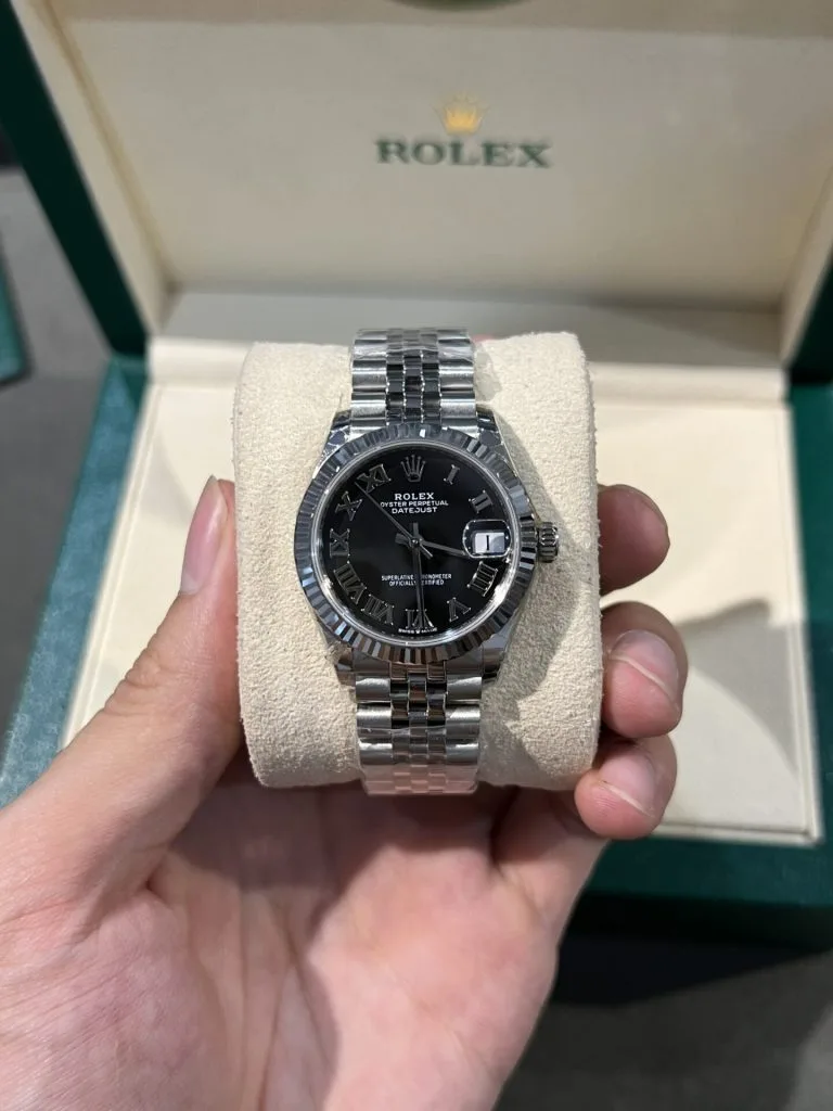 Rolex-DateJust-278274-Roman-Black-Dial-31mm-2