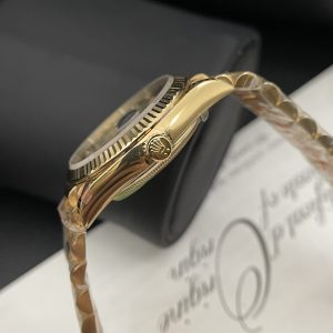 Rolex-Day-Date-228235-Moissanite- Green-Dial-36mm-4