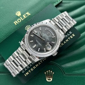 Rolex-Day-Date-228239-Black Mother-of-Pearl-Dial-40mm-2