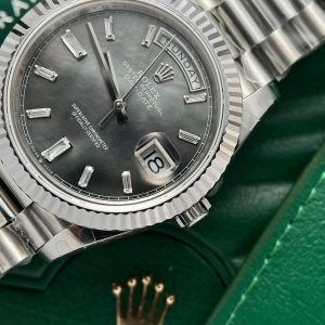 Rolex-Day-Date-228239-Black Mother-of-Pearl-Dial-40mm-5