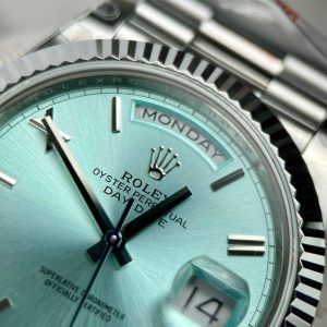 Rolex-Day-Date-228239-Roman-Ice Blue-Dial-40mm-3