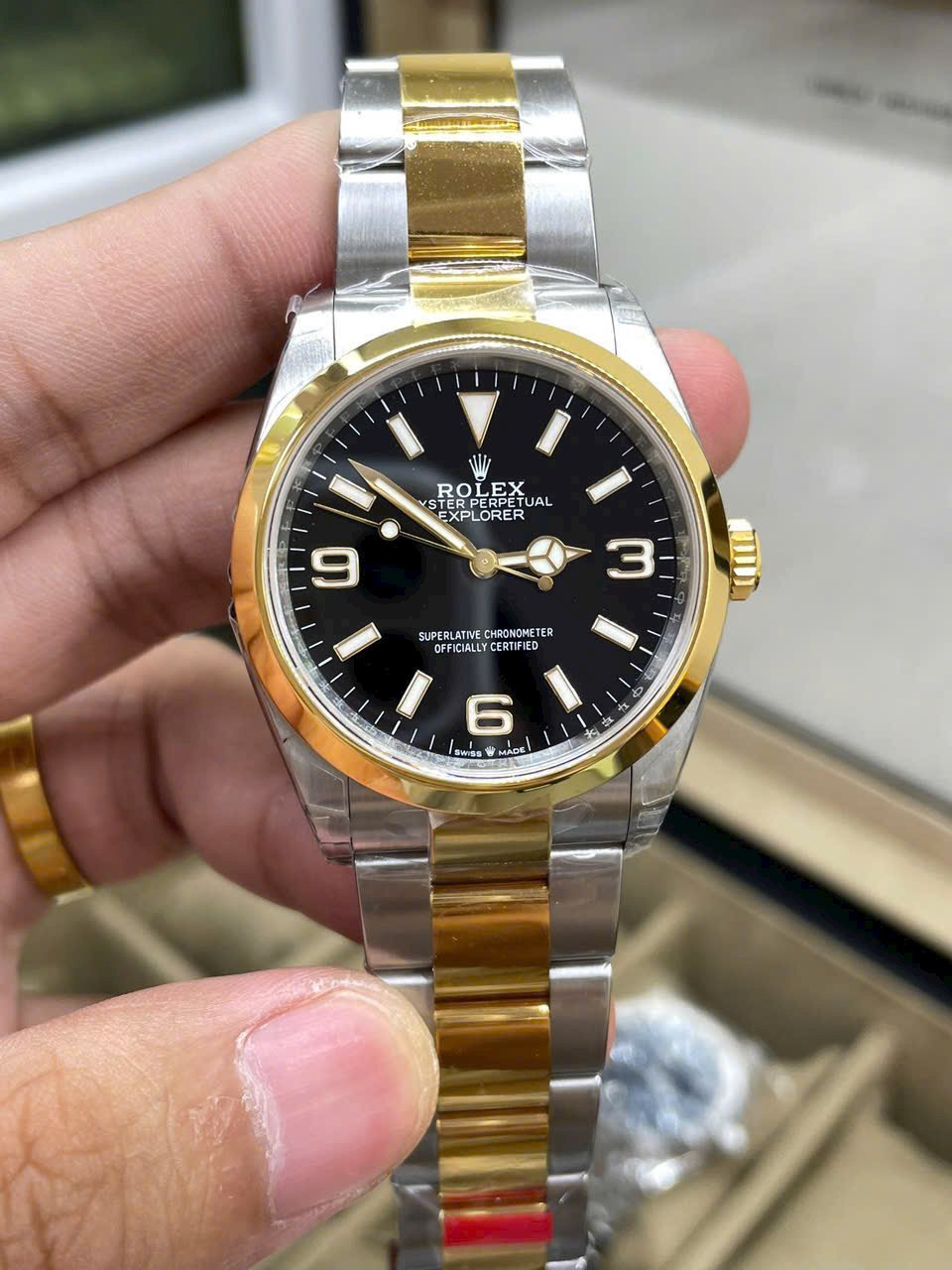 Rolex-Explorer-124273-Replica-11-Oyster-36mm-1