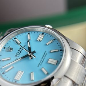 Rolex-Oyster-Perpetual-124300-Tiffany Blue-Dial-41mm-4