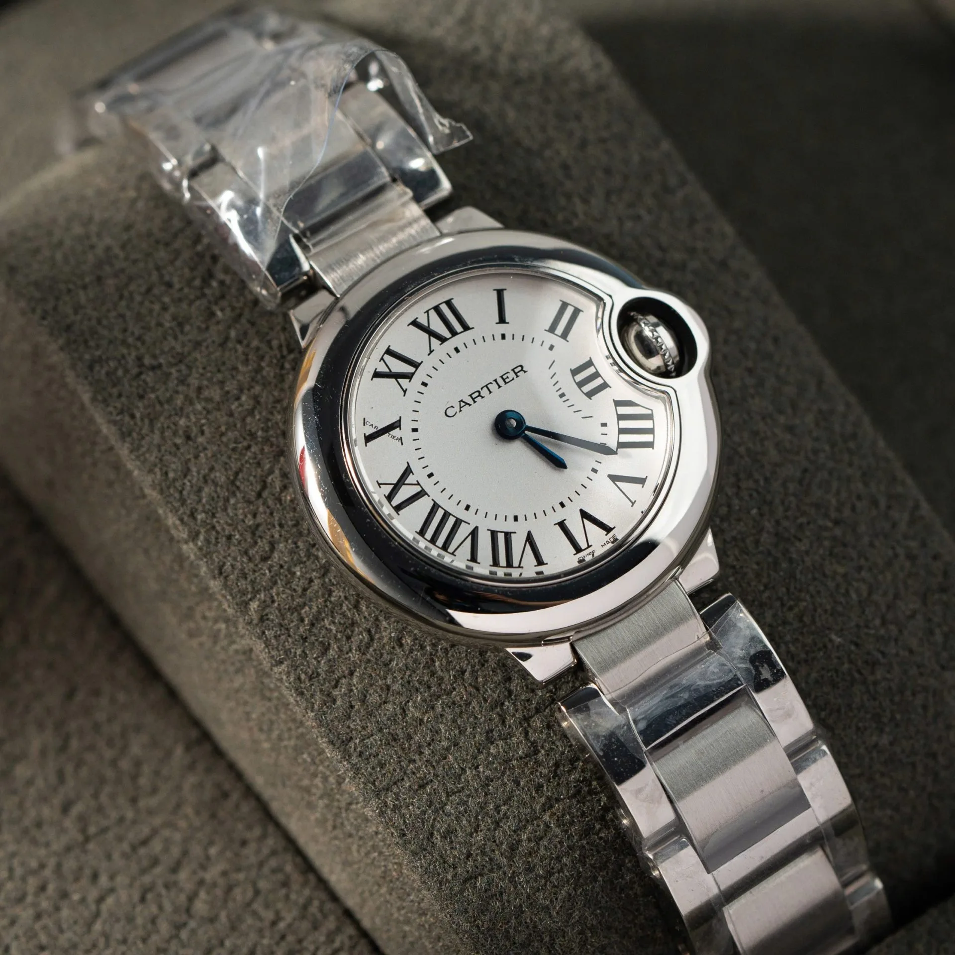Cartier-Ballon-Bleu-steel-strap-28mm-