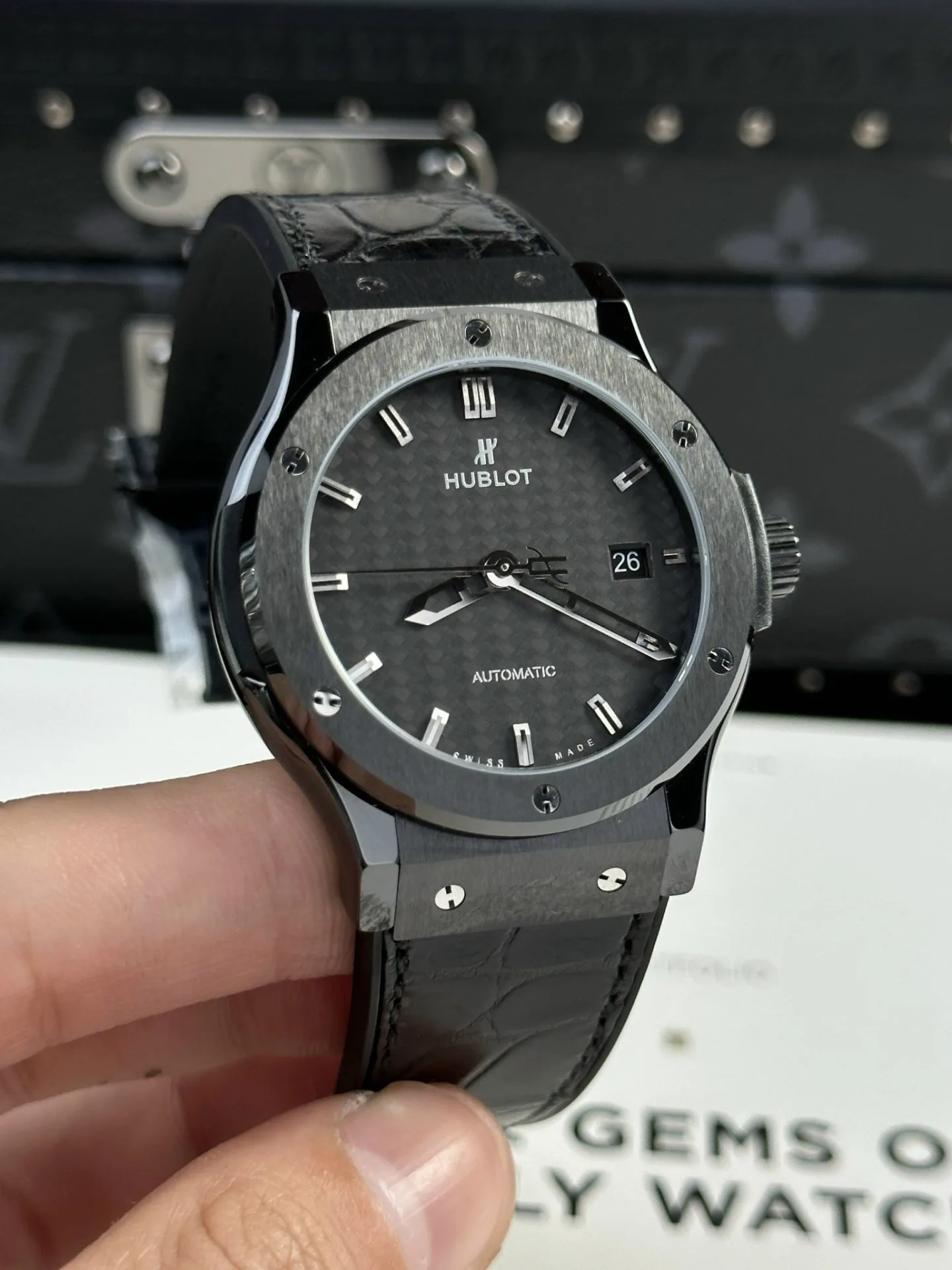 Hublot-Classic-Black-Dial-42mm-2