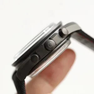 Omega-SpeedMaster-Dark-Side-Of-The-Moon-Vo-Gom-44mm-6