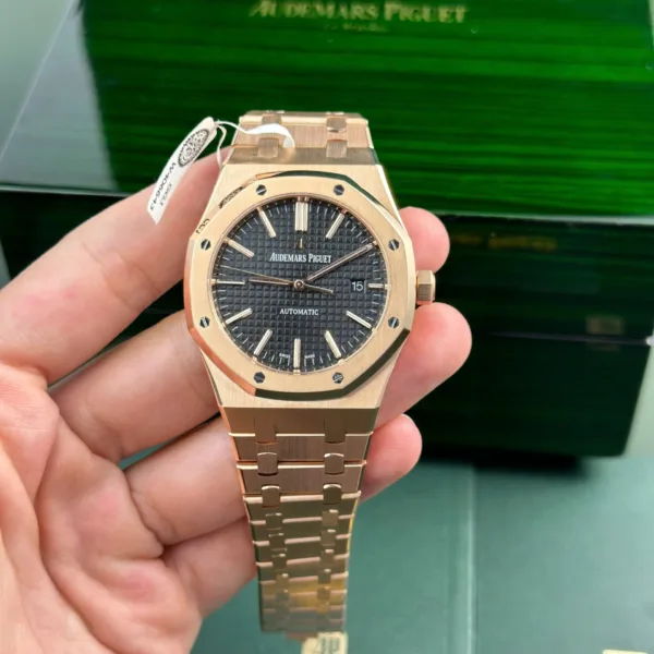 Audemars-Piguet-Royal-Oak-15400-Rose-Gold-Black-Dial-41mm