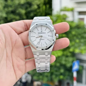 Audemars-Piguet-Royal-Oak-15400ST-White-Dial-41mm-1