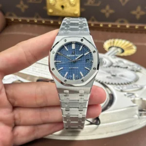Audemars-Piguet-Royal-Oak-15450-Blue-Dial-37mm-1