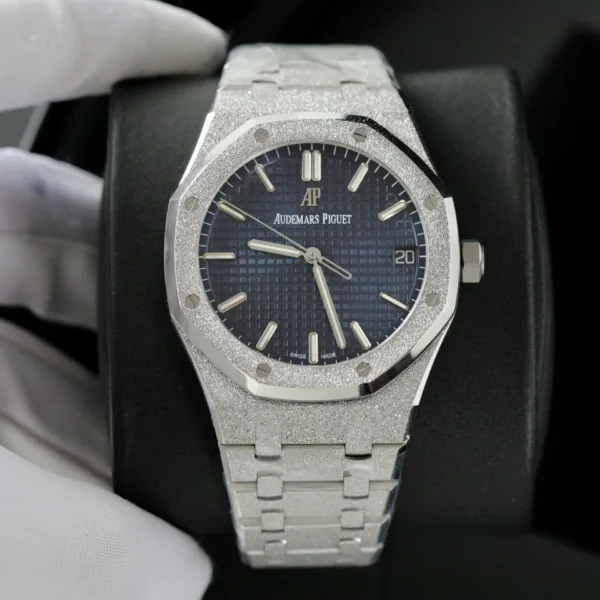 Audemars-Piguet-Royal-Oak-15500ST-Frosted-Gold-Blue-Dial-41mm-1