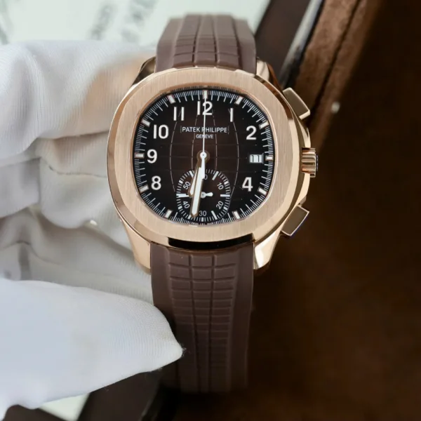 Patek-Philippe-Aquanaut-5968G-Rose-Gold-42mm