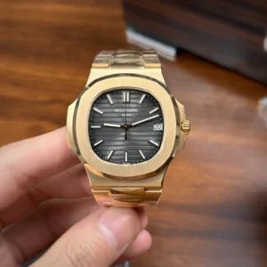 Patek-Philippe-Nautilus-5711R-Rose-Gold-40mm-1