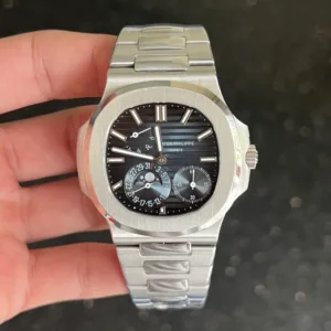 Patek-Philippe-Nautilus-5712-40mm-1
