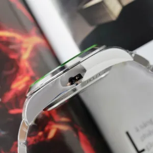 -Rolex-Milgauss-116400GV-VS-40mm-9