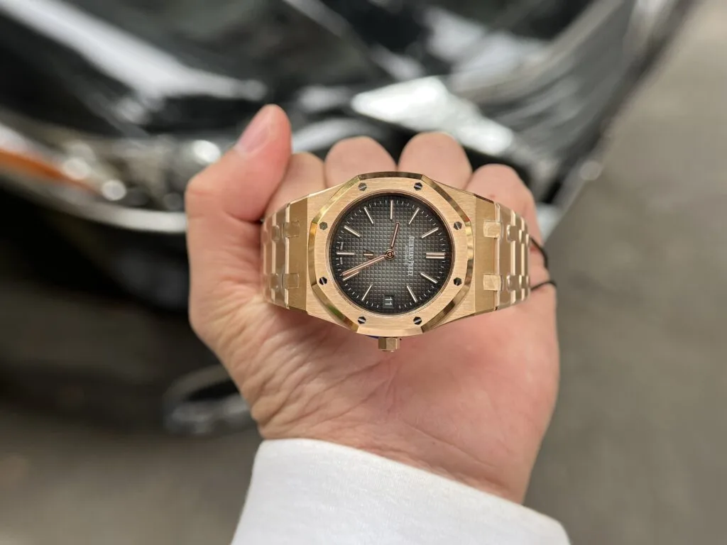 Audemars Piguet Royal Oak 15202OR Jumbo 39mm 5.webp
