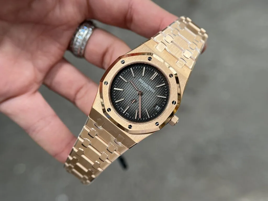 Audemars Piguet Royal Oak 15202OR Jumbo 39mm 6.webp