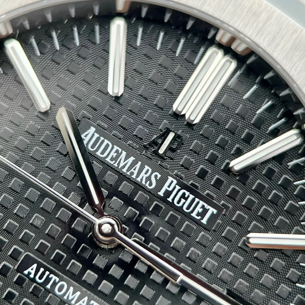 Audemars Piguet Royal Oak 15400ST 41mm 4.webp