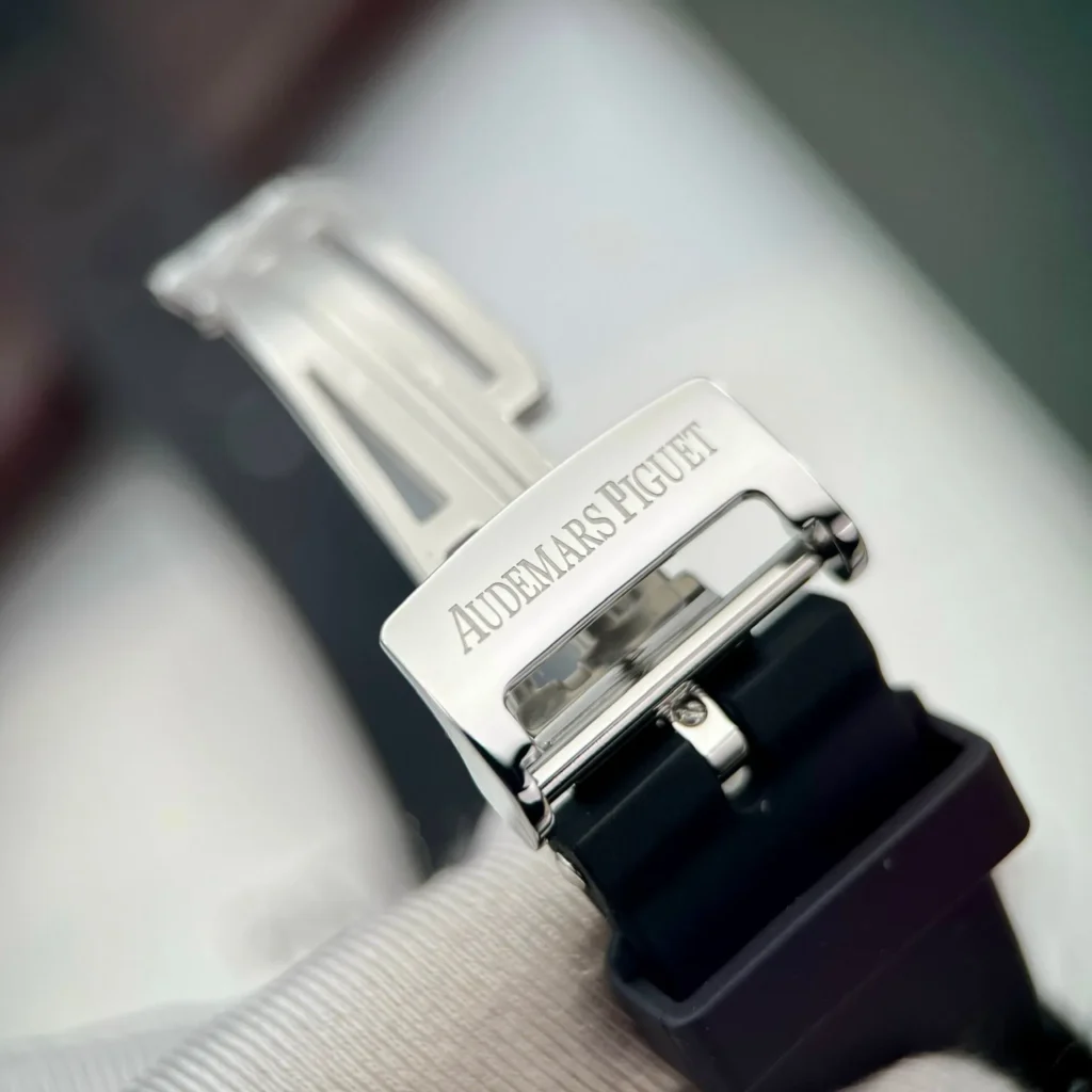 Audemars Piguet Royal Oak 15400ST 41mm 9.webp
