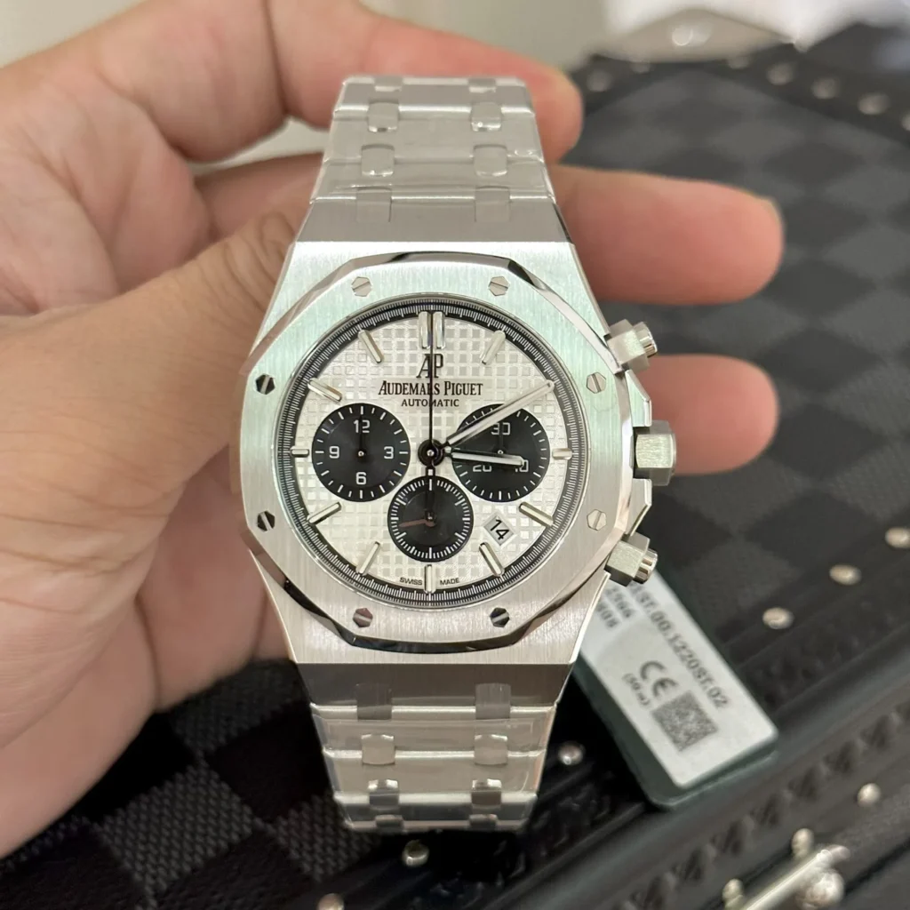 Audemars Piguet Royal Oak 26331 White Dial 41mm 1.webp