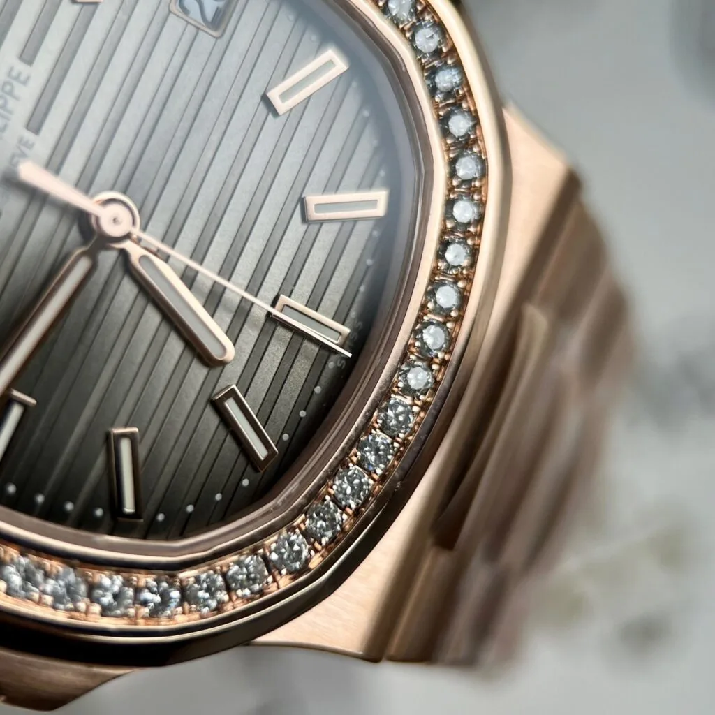 Dong Ho Patek Philippe Nautilus 5711 Replica 11 Boc Vang Do Kim Cuong Tu Nhien 40mm 7.webp