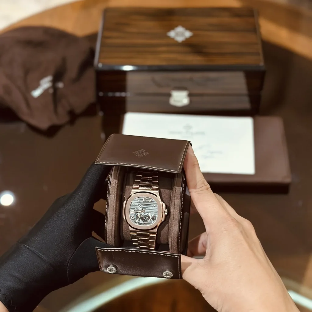 Dong Ho Patek Philippe Nautilus 5712R Che Tac Boc Vang Hong GRF 40mm 1.webp