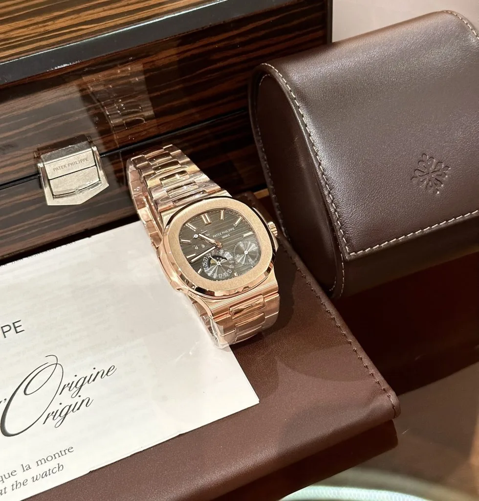 Dong Ho Patek Philippe Nautilus 5712R Che Tac Boc Vang Hong GRF 40mm 3 980x1024 1.webp