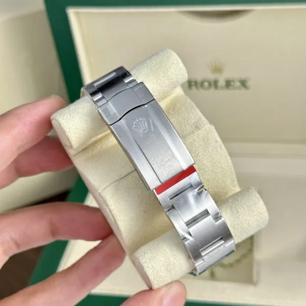 Dong Ho Rolex Oyster Perpetual Day Kim Loai 600x600 4.webp
