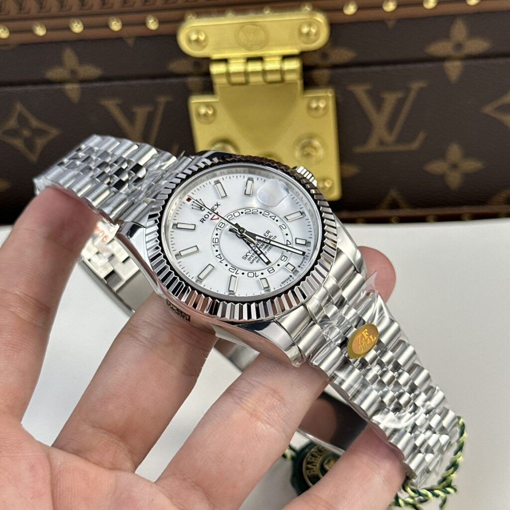 Dong Ho Rolex Rep 11 Sky Dweller 326934 Mat Trang Day Jubilee 42mm 2.jpg