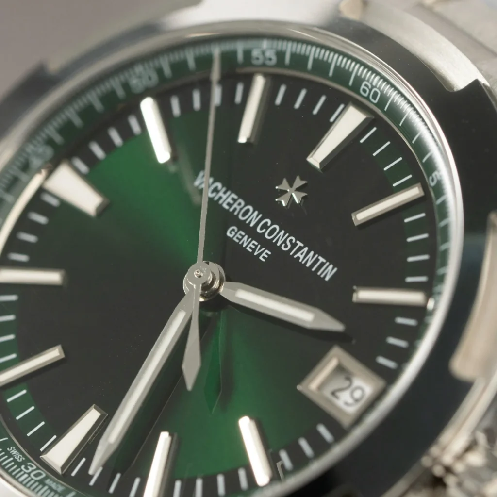 Dong Ho Vacheron Constantin Overseas 4500V Replica 1 1 Mat Xanh La Cay Nha May PPF 41mm 2.webp