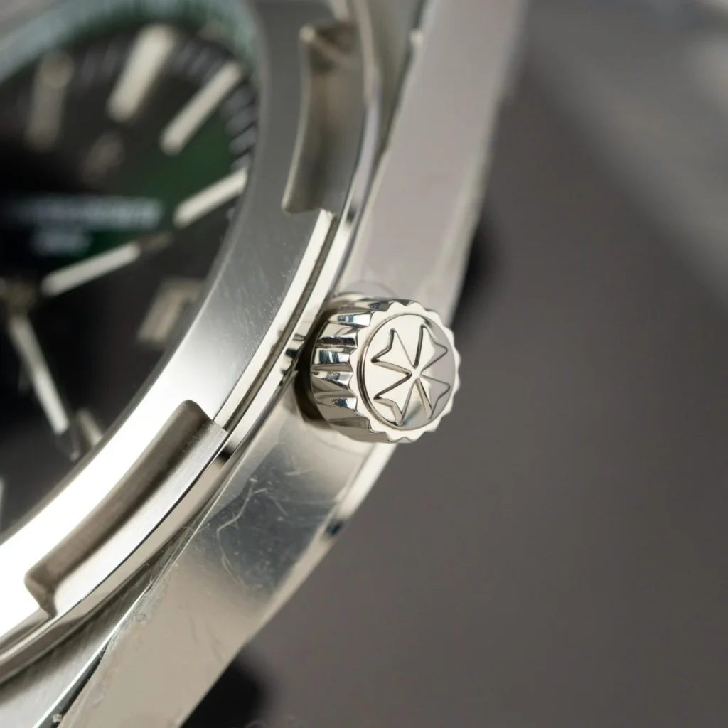 Dong Ho Vacheron Constantin Overseas 4500V Replica 1 1 Mat Xanh La Cay Nha May PPF 41mm 6.webp