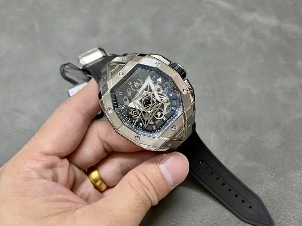 Hublot Big Bang Sang Bleu Dial 42mm 5.webp