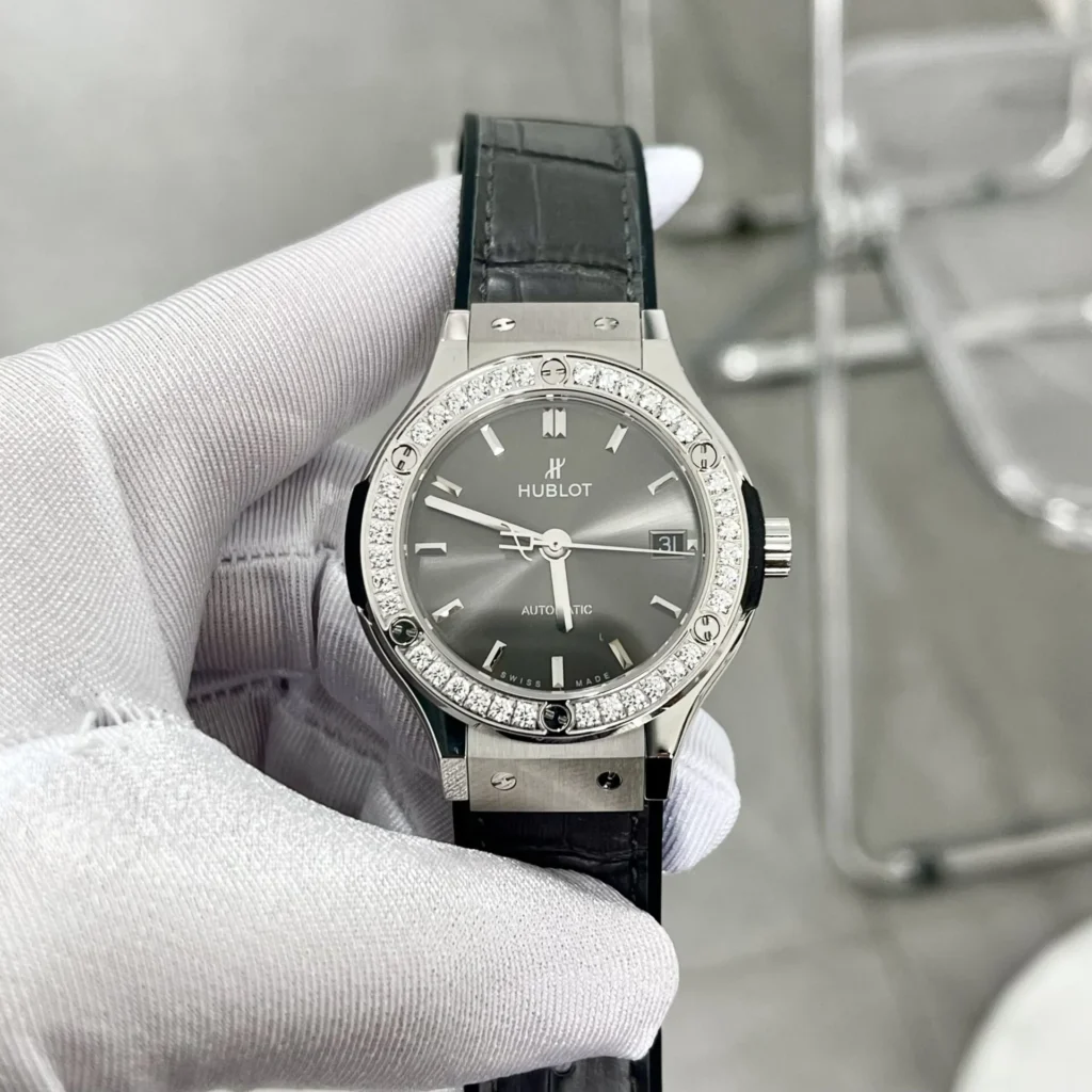 Hublot Classic Black Dial moissanite Case 38mm 1.webp