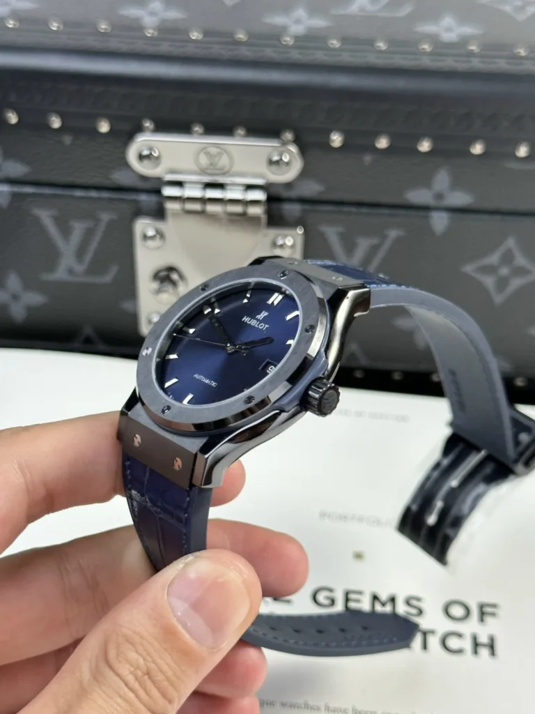 Hublot Classic Blue Dial 42mm 5.webp