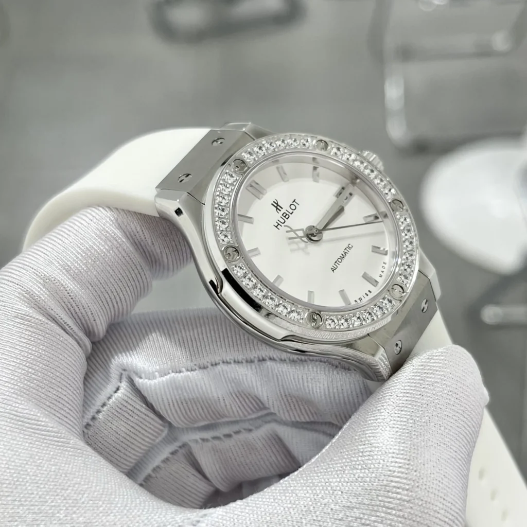 Hublot Classic White Dial 38mm 3.webp