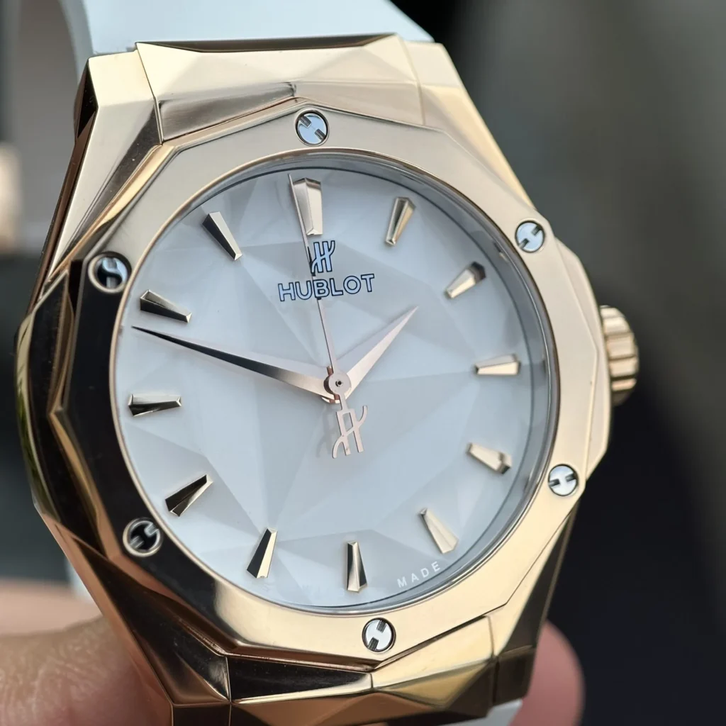 Hublot White 550.OX .2610.RW .1204 40mm 3.webp