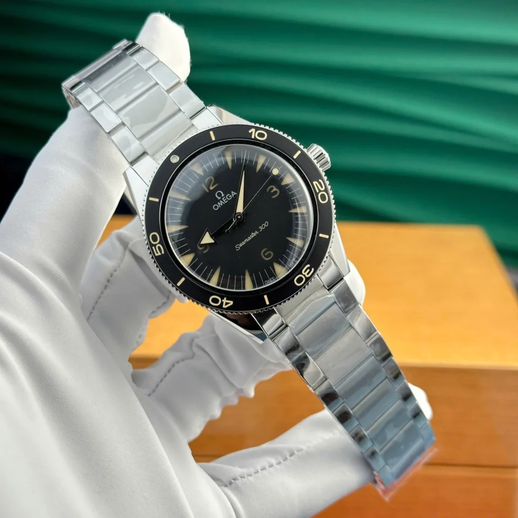 Omega Seamaster 300 Heritage 233.32.41.21.01.001 41mm 1.webp