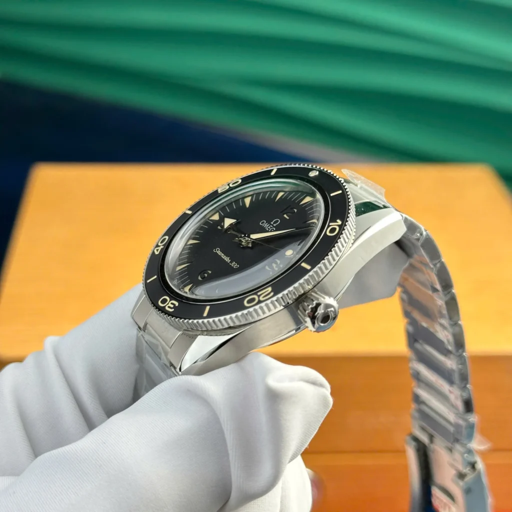 Omega Seamaster 300 Heritage 233.32.41.21.01.001 41mm 4.webp