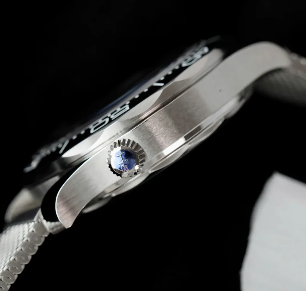 Omega Seamaster Diver 300M 210.30.42.20.01.010 42mm 8.webp
