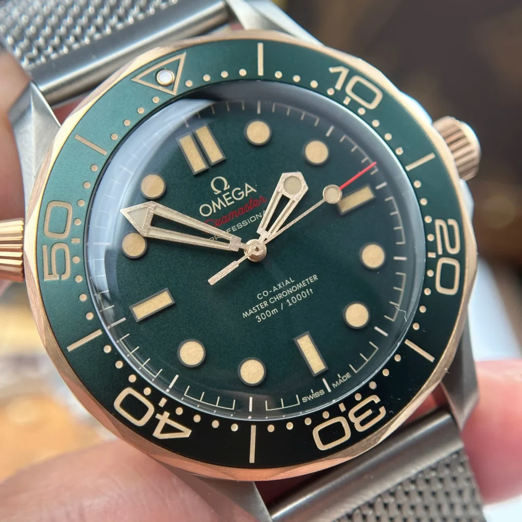 Omega Seamaster Driver 300 Green 210.90.42.20.10.001 42mm 5.webp