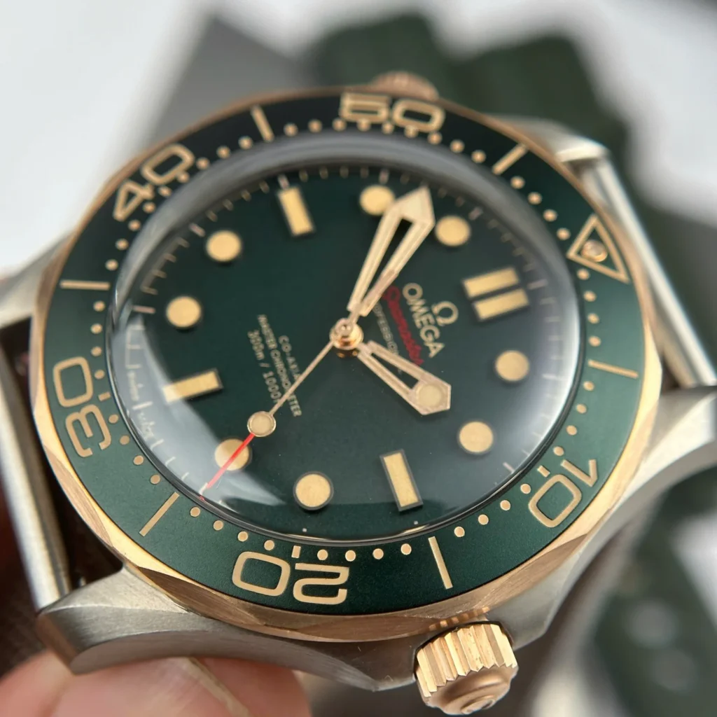 Omega Seamaster Driver 300 Green 210.90.42.20.10.001 42mm 6.webp