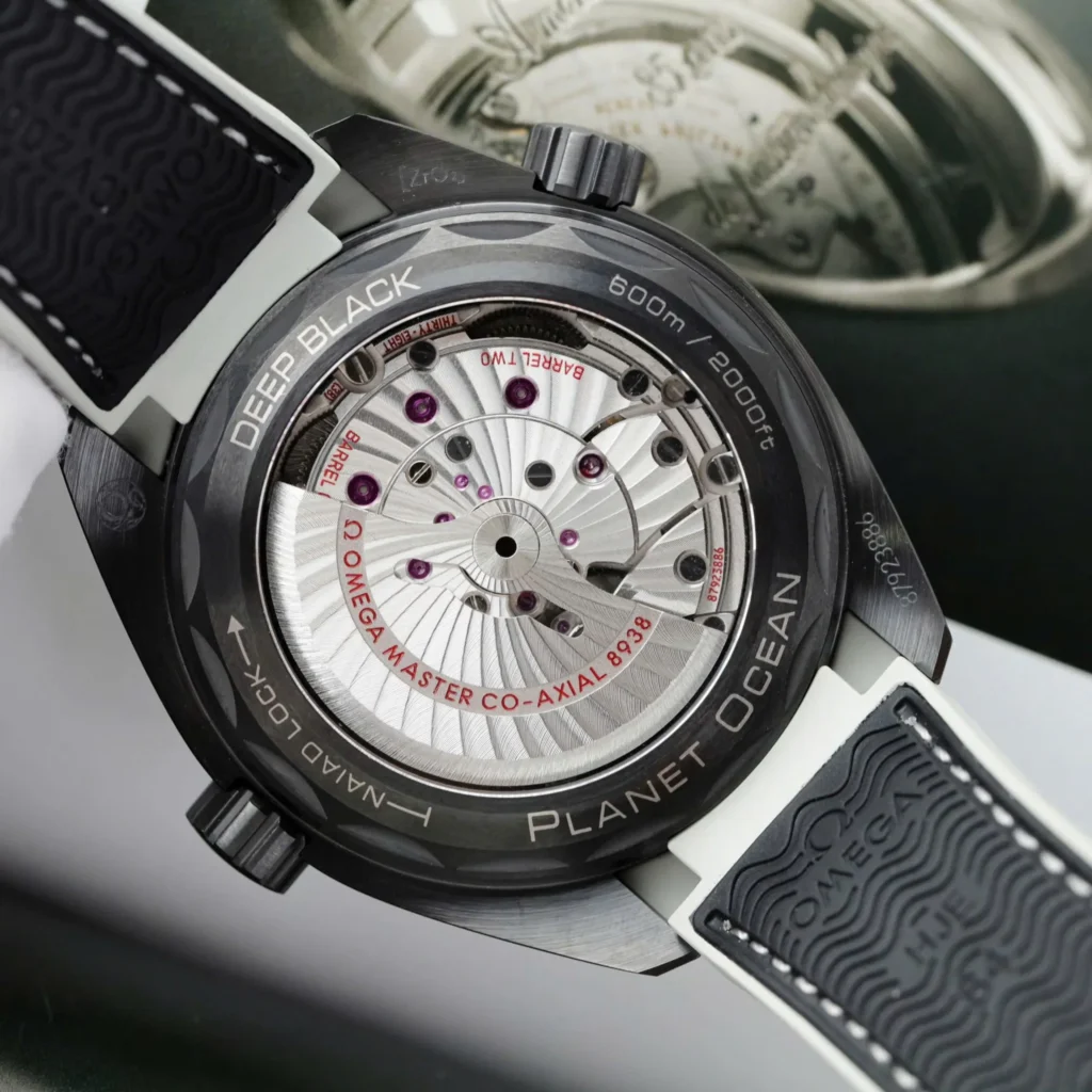 Omega Seamaster Planet Ocean Worldtimer 215.92.46.22.01.007 45mm 8.webp