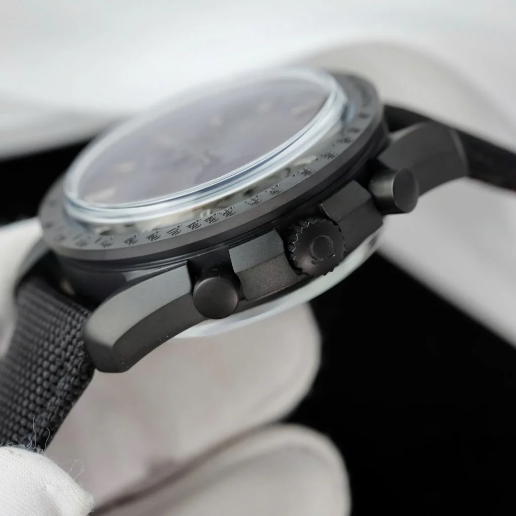 Omega SpeedMaster Dark Side Of The Moon Vo Gom 44mm 7 1.webp