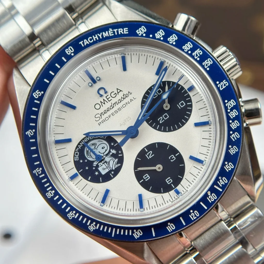 Omega Speedmaster Snoopy Avard 42mm 5.webp